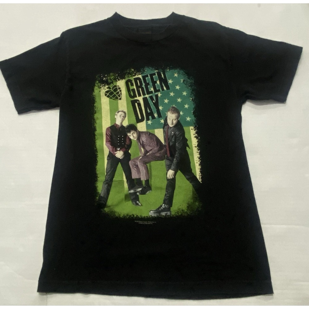 Green Day 2005 Concert Tour Black Graphic T Shirt. Small
